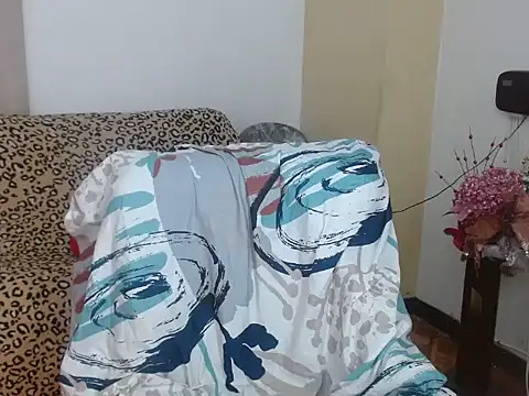  melisaa  online show from 12/18/25, 07:29