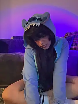 Snapshot of afavoredangel chatting on 02/04/26, 02:28 afavoredangel online show from 02/04/26, 02:28