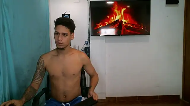 JacobandChloee online show from 03/30/26, 09:38