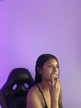  18 laura online show from 01/12/25, 10:02