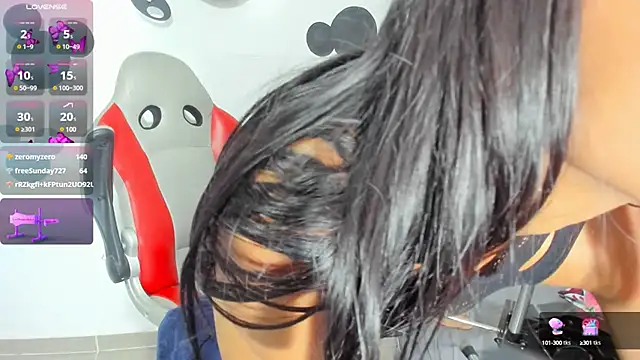  18 laura online show from 12/27/24, 06:14