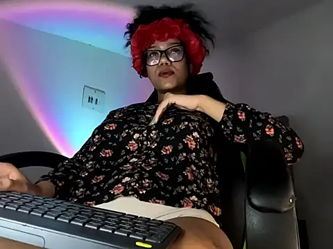 Ale xandra online show from 11/12/25, 06:23