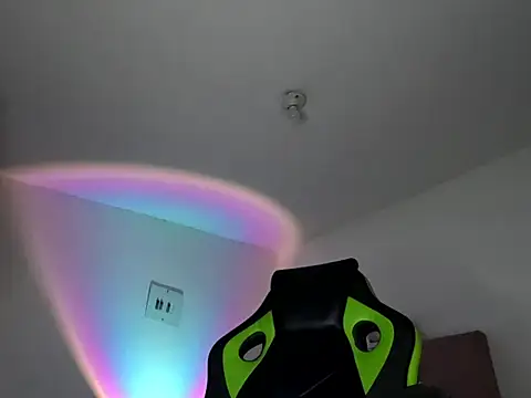 Ale xandra online show from 10/26/25, 07:53