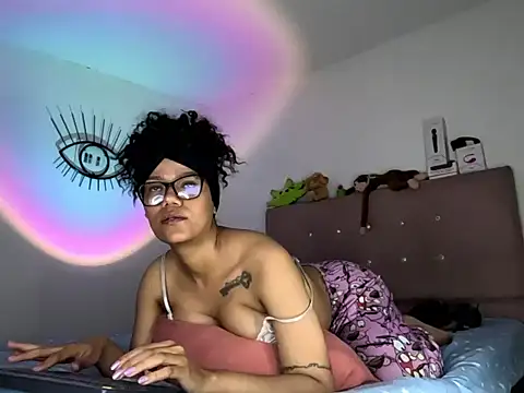 Ale xandra online show from 11/21/25, 02:27