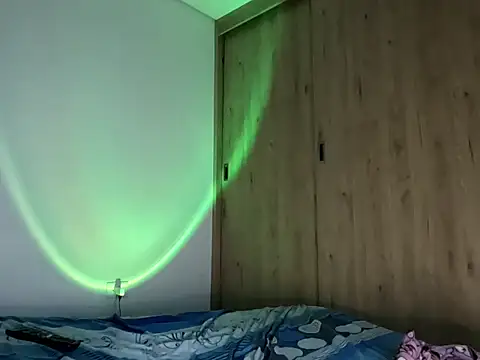Ale xandra online show from 05/19/26, 01:56
