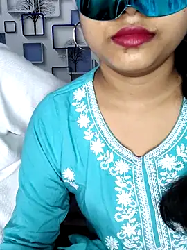 Snapshot of Hot_Bhabi08 chatting on 06/07/26, 10:42 Hot Bhabi08 online show from 06/07/26, 10:42