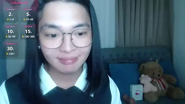 Snapshot of zhaviahale21 chatting on 07/11/26, 05:02 zhaviahale21 online show from 07/11/26, 05:02
