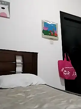 lisseth online show from 02/04/25, 08:17