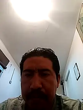 Snapshot of Loco1407 chatting on 11/17/25, 02:26 Loco1407 online show from 11/17/25, 02:26