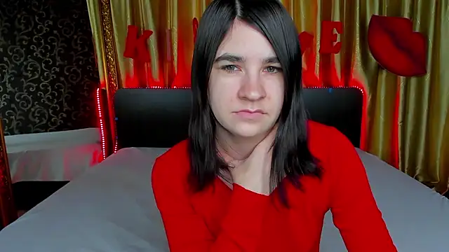  Polly Love  online show from 03/04/26, 06:54