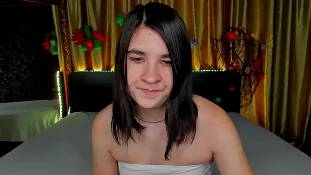  Polly Love  online show from 03/11/26, 07:02