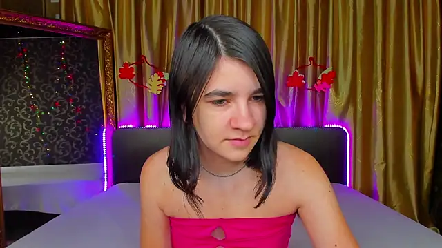  Polly Love  online show from 11/18/25, 07:11