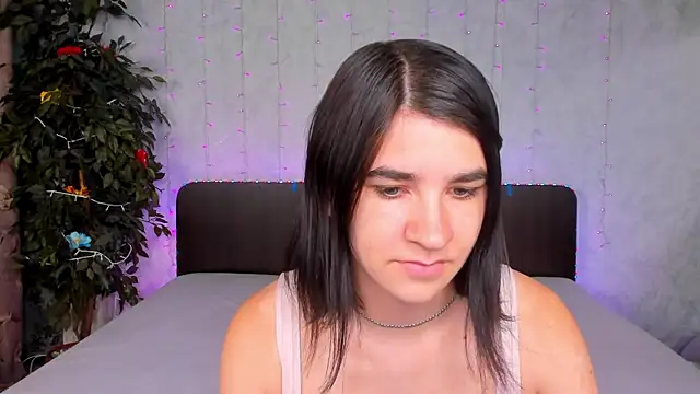  Polly Love  online show from 09/23/25, 06:09