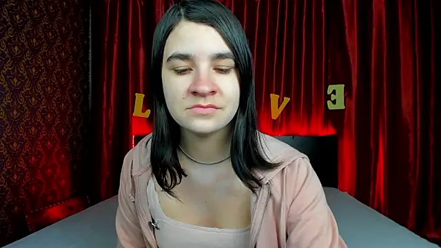  Polly Love  online show from 02/21/26, 07:43