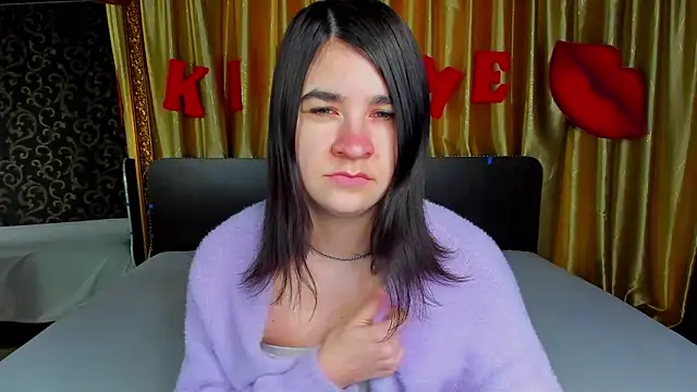  Polly Love  online show from 02/10/26, 06:56