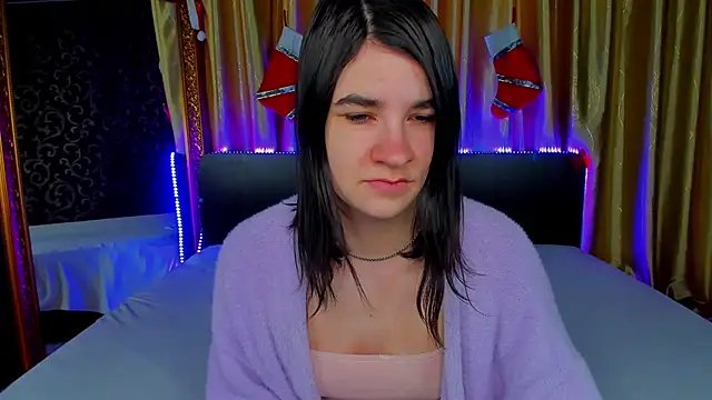  Polly Love  online show from 02/01/26, 07:06