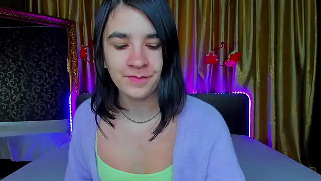  Polly Love  online show from 11/20/25, 07:09