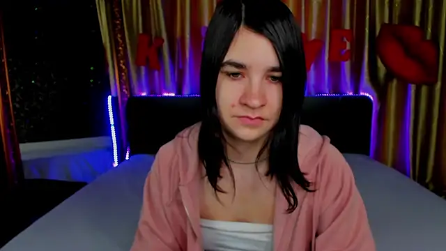  Polly Love  online show from 02/23/26, 07:20