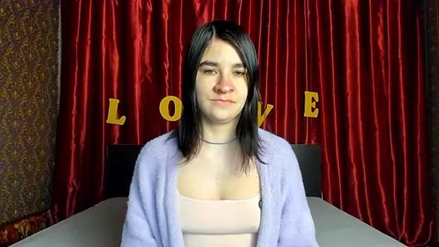  Polly Love  online show from 02/06/26, 07:26