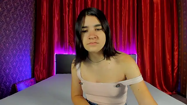  Polly Love  online show from 10/07/25, 06:25