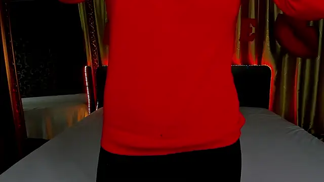  Polly Love  online show from 03/02/26, 06:58