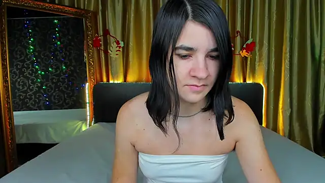  Polly Love  online show from 11/28/25, 07:08