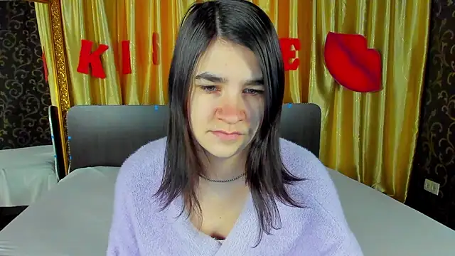  Polly Love  online show from 02/11/26, 06:57