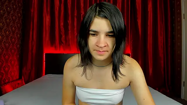  Polly Love  online show from 10/13/25, 05:53