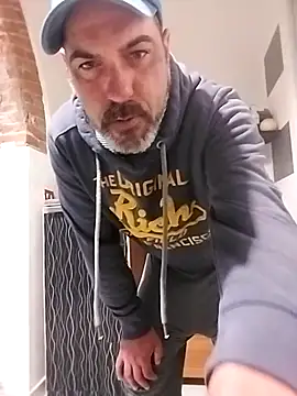 affascino online show from 04/14/26, 07:35