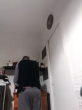 Snapshot of affascino chatting on 12/18/25, 08:52 affascino online show from 12/18/25, 08:52