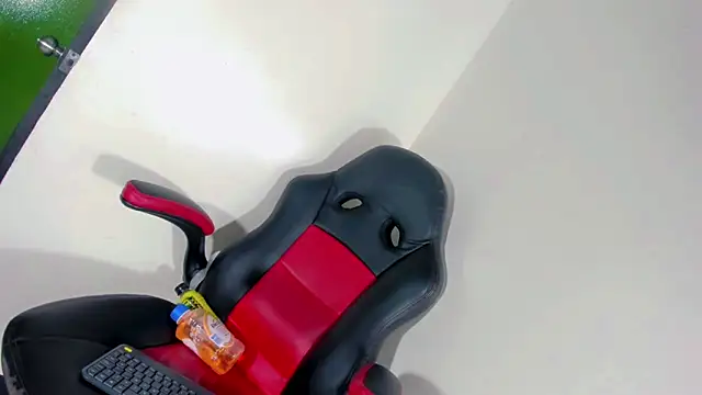 Snapshot of Sabrina_gil_ chatting on 01/24/25, 07:18 Sabrina gil online show from 01/24/25, 07:18