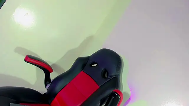 Snapshot of Sabrina_gil_ chatting on 01/23/25, 07:40 Sabrina gil online show from 01/23/25, 07:40