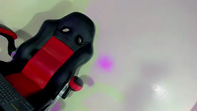 Snapshot of Sabrina_gil_ chatting on 01/21/25, 05:16 Sabrina gil online show from 01/21/25, 05:16