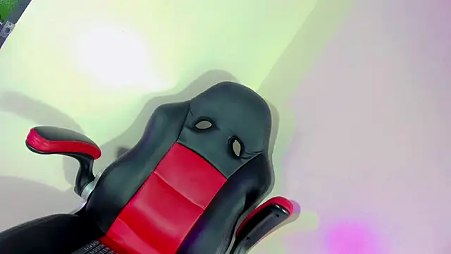 Snapshot of Sabrina_gil_ chatting on 01/27/25, 10:38 Sabrina gil online show from 01/27/25, 10:38