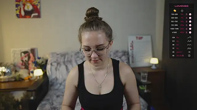 Miatiny online show from 09/25/25, 03:07