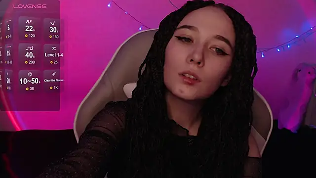 Snapshot of Robin_yourss chatting on 01/18/25, 04:10 Robin yourss online show from 01/18/25, 04:10