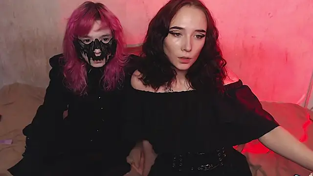 Robin yourss online show from 10/31/25, 09:39