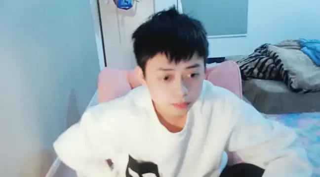 FFFFZ189 online show from 01/10/25, 02:55