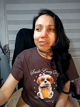 KimPielCanela online show from 10/05/25, 10:44