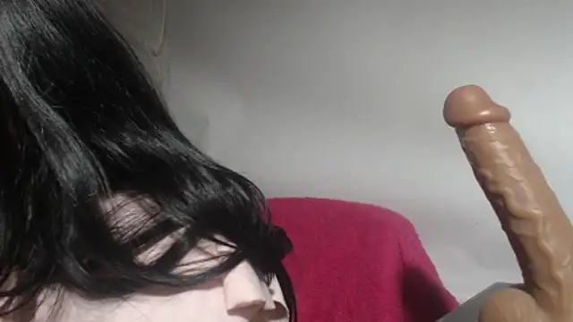 KimPielCanela online show from 12/13/25, 08:04