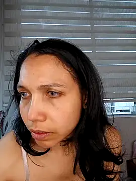 KimPielCanela online show from 10/23/25, 09:35