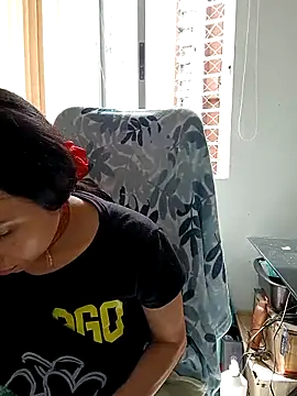 KimPielCanela online show from 03/21/25, 03:02