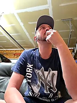 Snapshot of MrMechanic38 chatting on 03/01/26, 07:47 MrMechanic38 online show from 03/01/26, 07:47