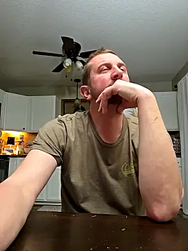 Snapshot of MrMechanic38 chatting on 02/22/26, 02:14 MrMechanic38 online show from 02/22/26, 02:14