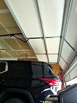 Snapshot of MrMechanic38 chatting on 02/14/26, 08:31 MrMechanic38 online show from 02/14/26, 08:31