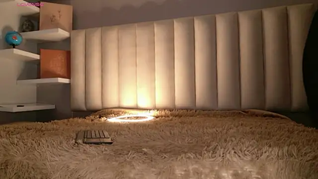 Megan mooree  online show from 02/25/26, 12:38