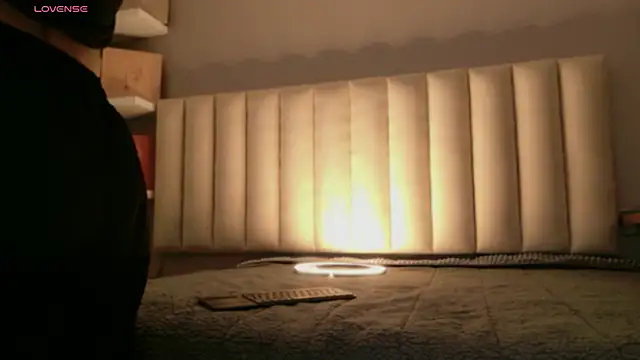 Megan mooree  online show from 04/02/26, 01:29