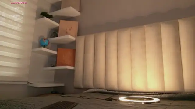 Megan mooree  online show from 04/17/26, 12:52