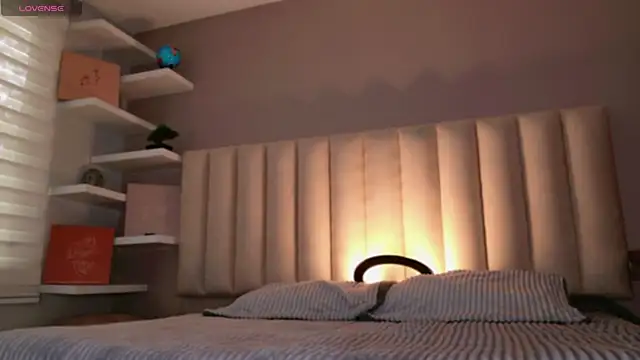 Megan mooree  online show from 11/11/25, 12:11