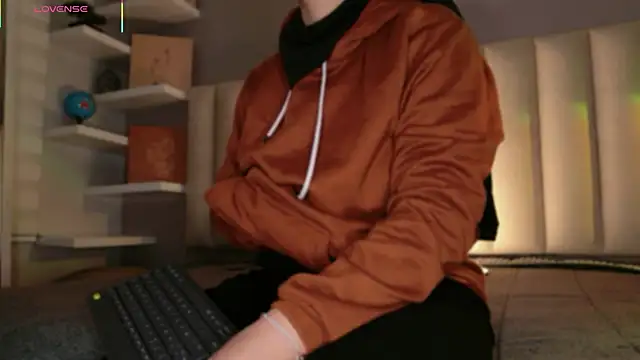 Megan mooree  online show from 02/19/26, 12:46